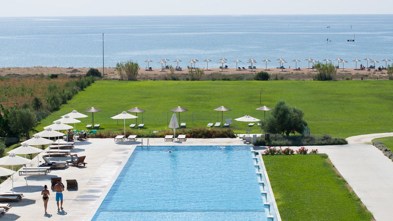Buca Beach Resort Meszíni Kültér fotó
